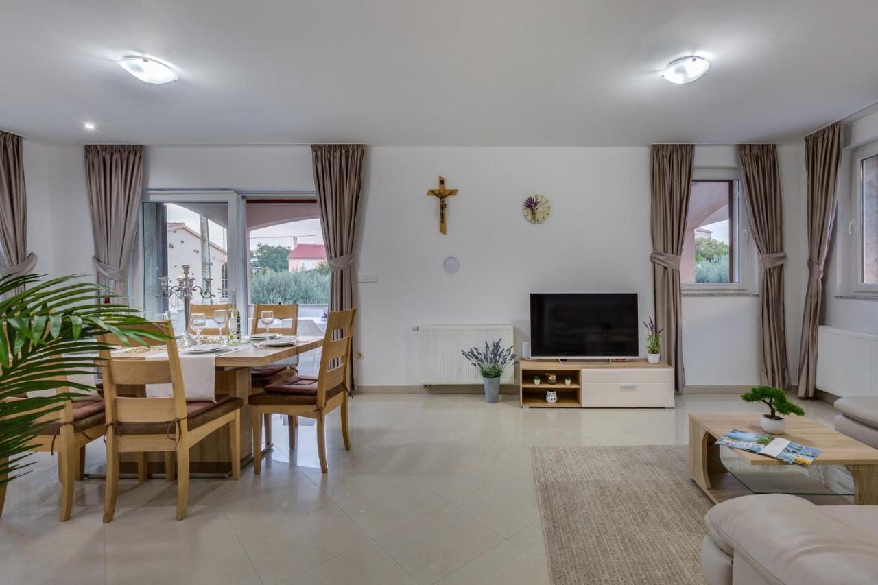 Villa Zlatni Dvori Zadarvillas Ražanac Εξωτερικό φωτογραφία